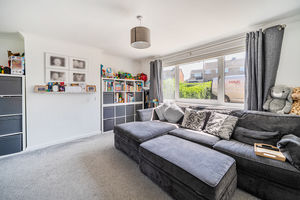 Lounge/Diner- click for photo gallery